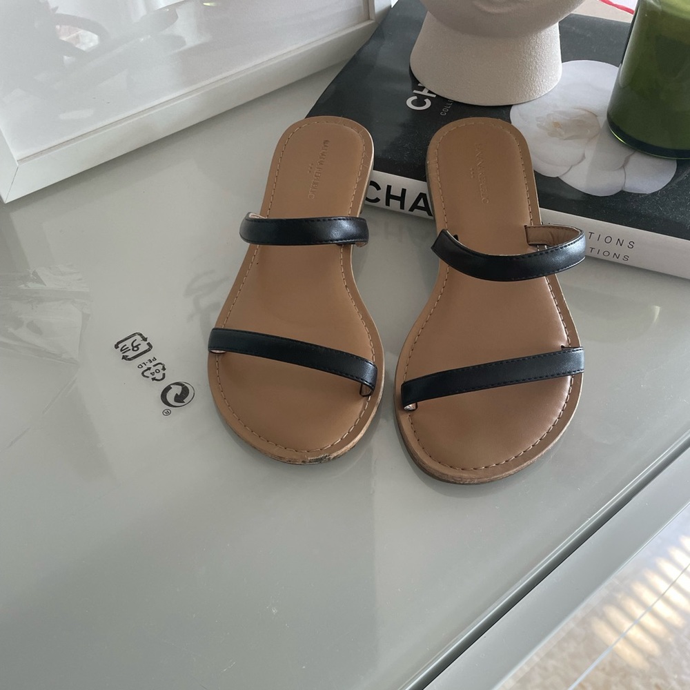 Banana Republic Sz,6 Black Leather Sandles